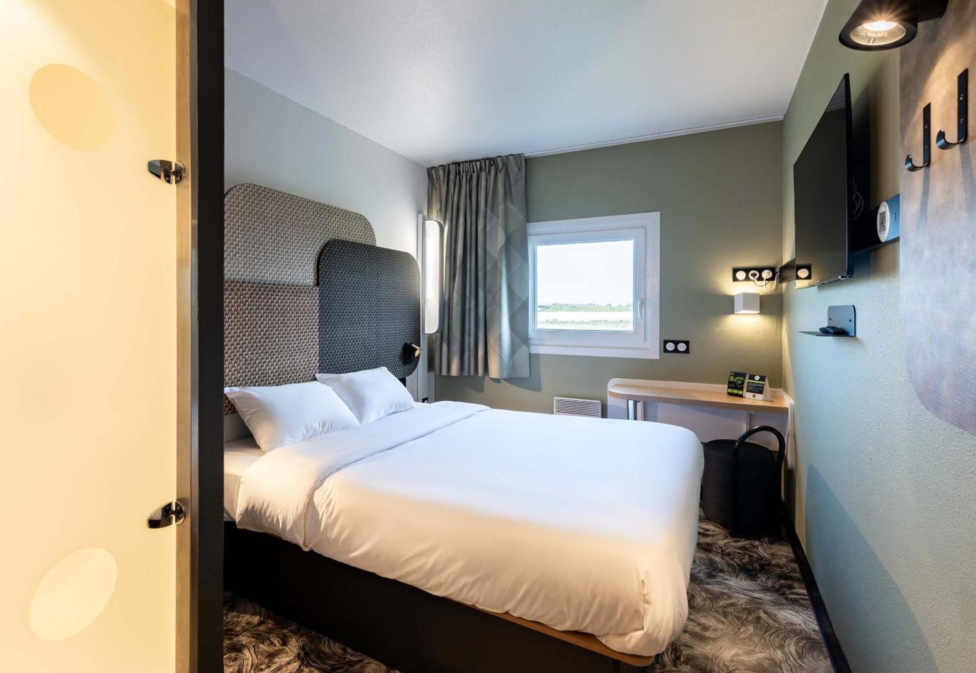 B&B Hotel Calais Terminal Cite Europe 2 Etoiles Coquelles Exterior photo