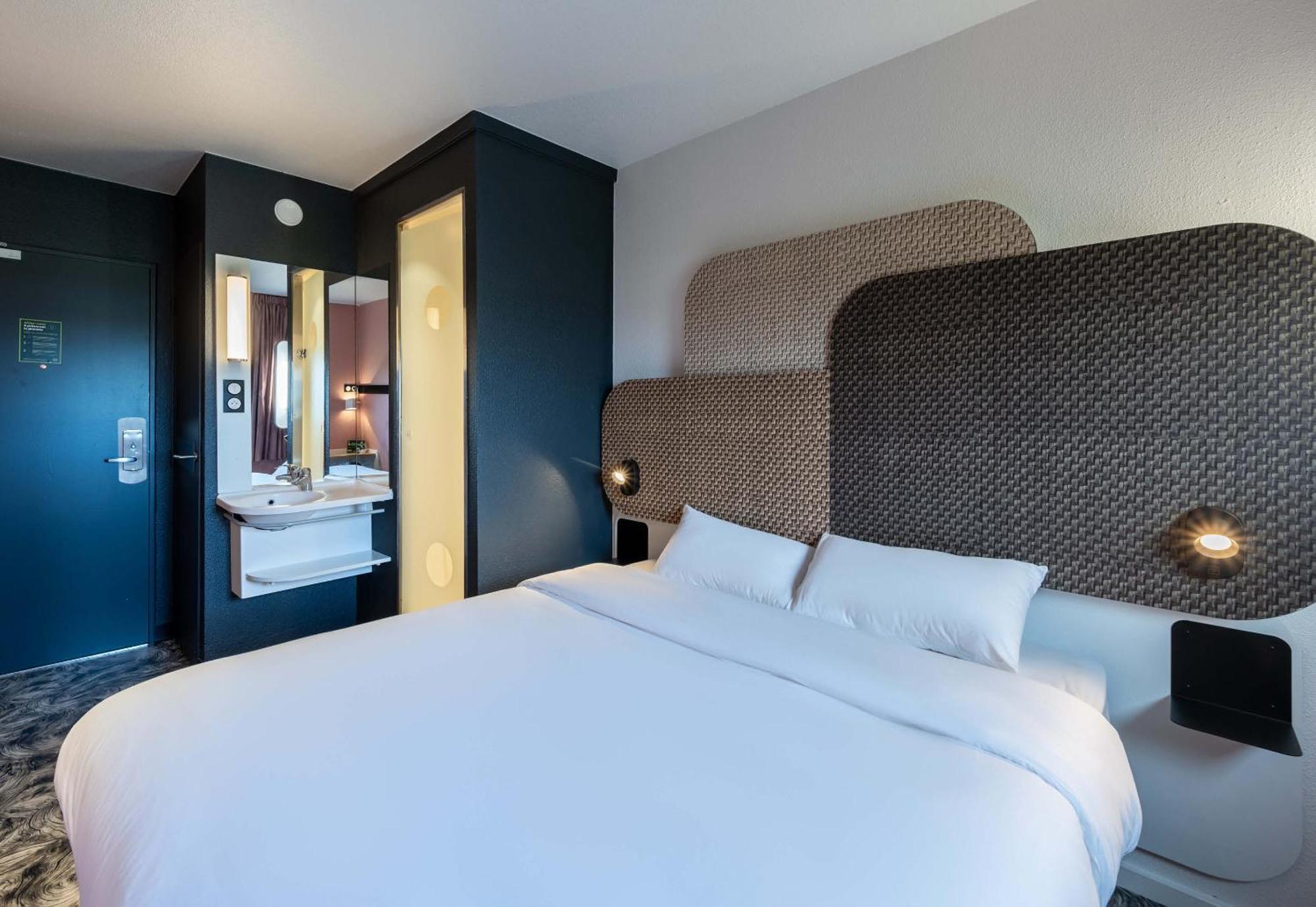 B&B Hotel Calais Terminal Cite Europe 2 Etoiles Coquelles Exterior photo